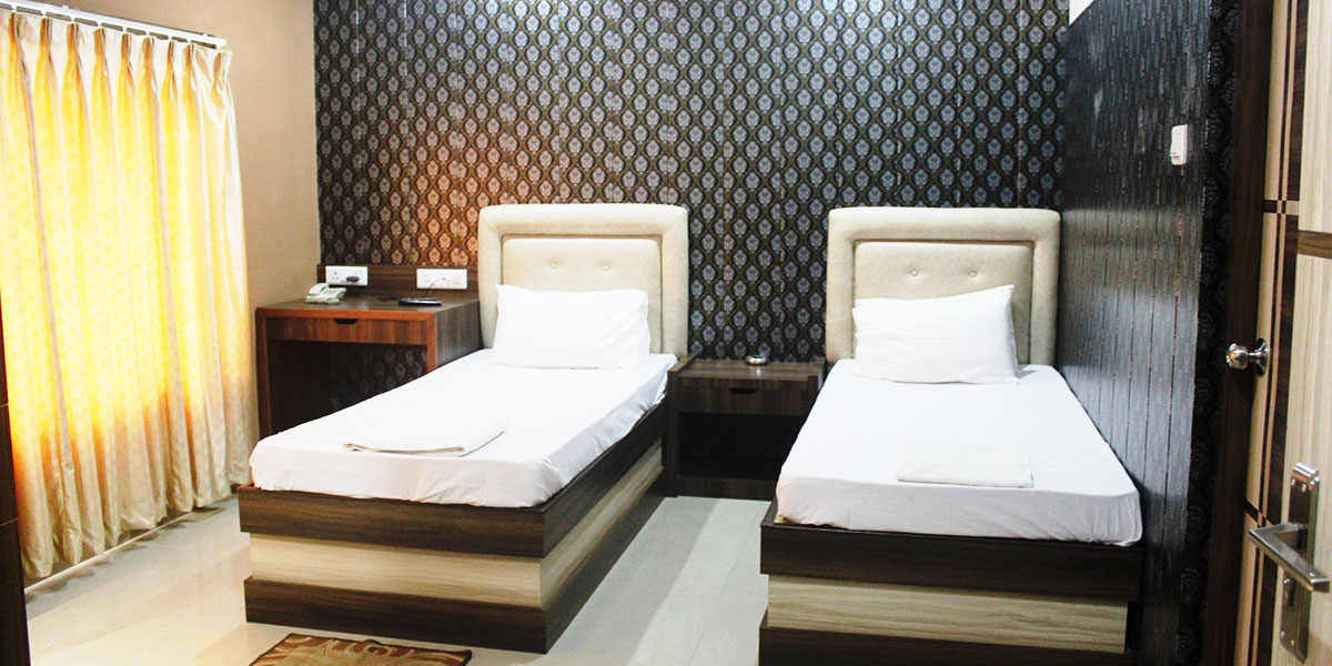 AC Deluxe (Twin Bed)
